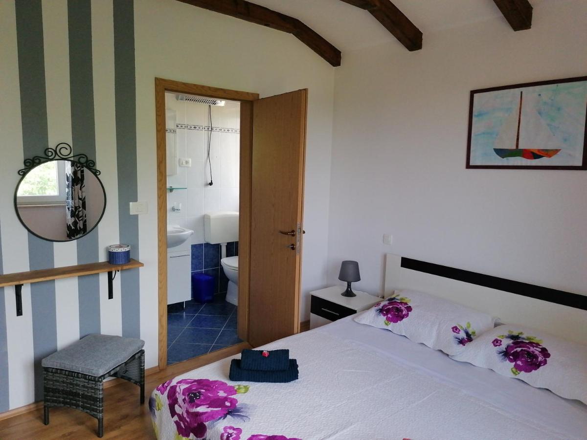 House Mario Near Rovinj Apartman Kanfanar Kültér fotó