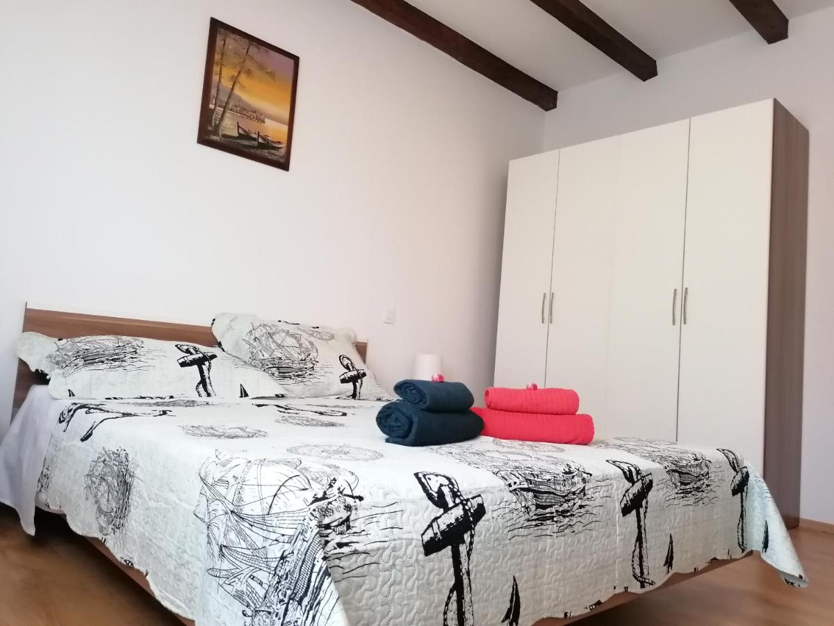 House Mario Near Rovinj Apartman Kanfanar Kültér fotó